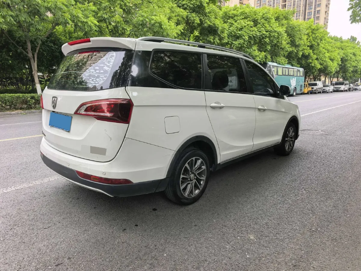 2019 BaoJun 730 1.5T 147HP L4 CVT,autocango,china used car exporter,china ev exporter,chinese used car exporter,chinese used ev exporter