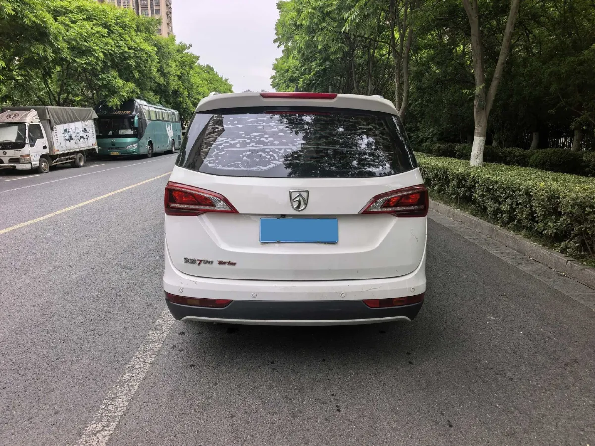 2019 BaoJun 730 1.5T 147HP L4 CVT,autocango,china used car exporter,china ev exporter,chinese used car exporter,chinese used ev exporter