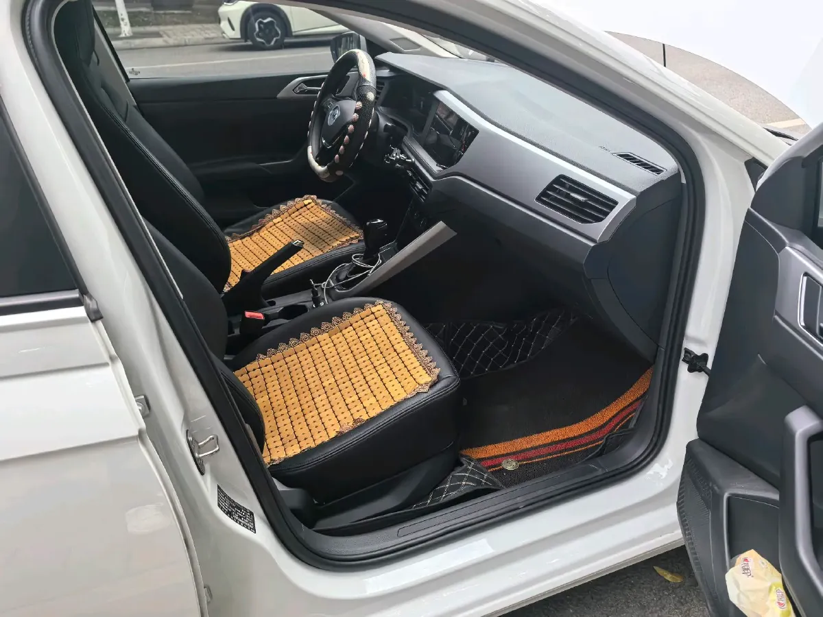 2023 Volkswagen Polo 1.5L 110HP L4 6AT,autocango,china used car exporter,china ev exporter,chinese used car exporter,chinese used ev exporter