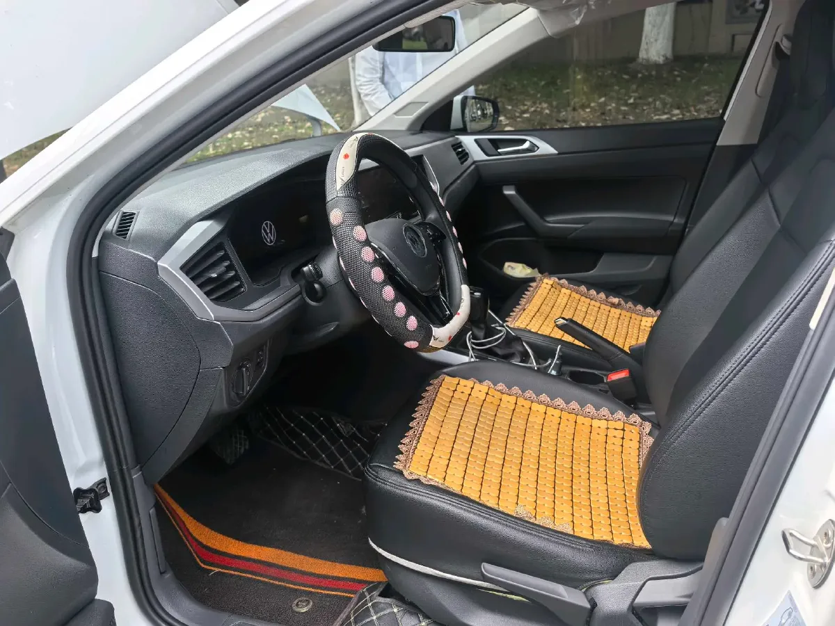 2023 Volkswagen Polo 1.5L 110HP L4 6AT,autocango,china used car exporter,china ev exporter,chinese used car exporter,chinese used ev exporter