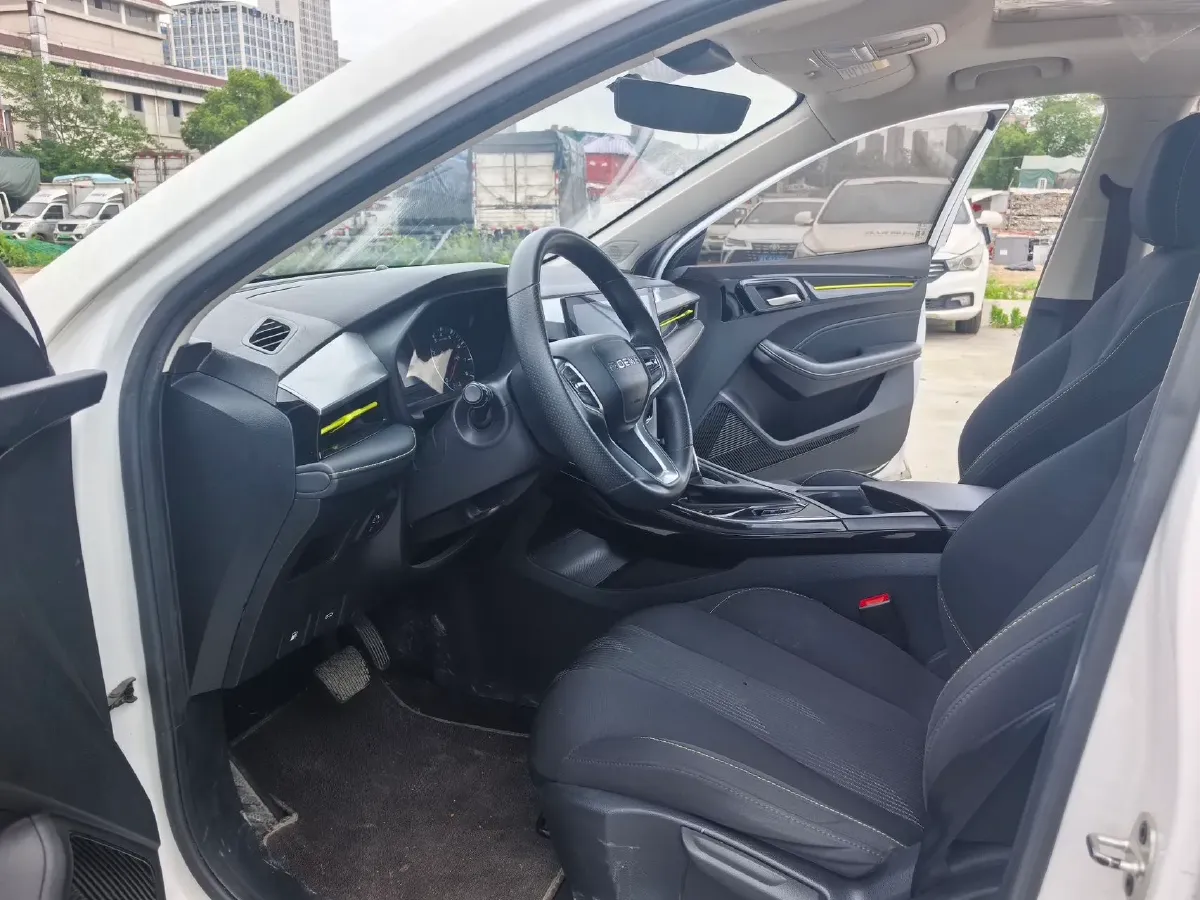 2021 Roewe i5 1.5L 120HP L4 CVT,autocango,china used car exporter,china ev exporter,chinese used car exporter,chinese used ev exporter