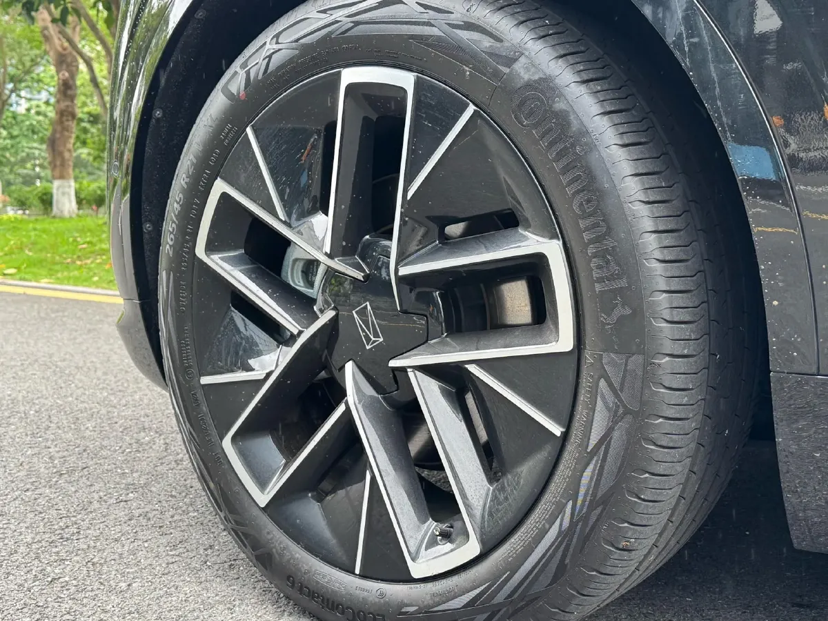 2025 Avatr 11 1.5T 156HP L4 REEV 39.05KWH,autocango,china used car exporter,china ev exporter,chinese used car exporter,chinese used ev exporter