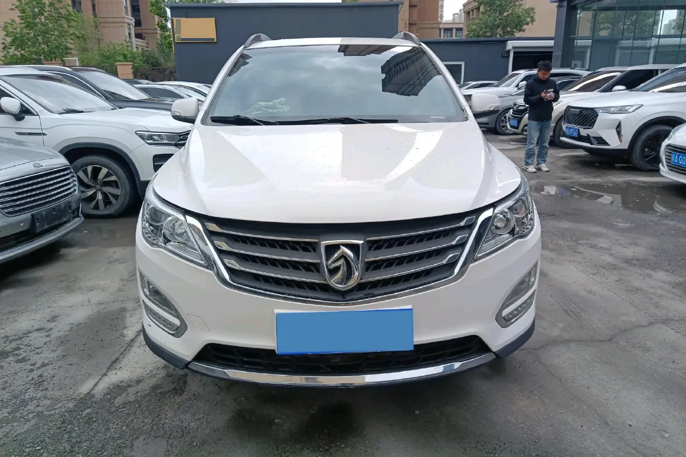 2016 BaoJun 560 1.5T 150HP L4 6MT,autocango,china used car exporter,china ev exporter,chinese used car exporter,chinese used ev exporter
