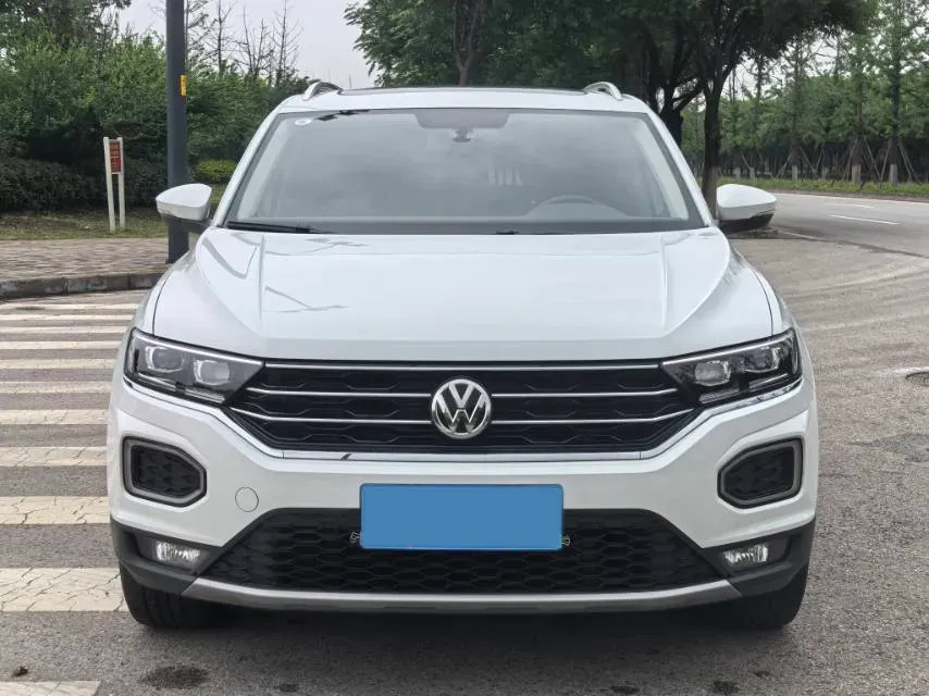 2020 Volkswagen T-Roc 1.4T 150HP L4 7DCT,autocango,china used car exporter,china ev exporter,chinese used car exporter,chinese used ev exporter