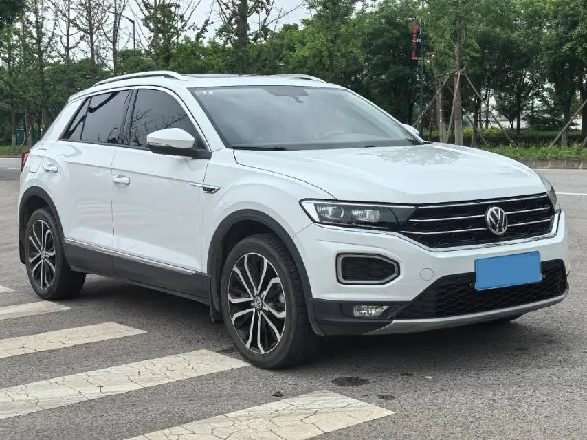 2020 Volkswagen T-Roc 1.4T 150HP L4 7DCT,autocango,china used car exporter,china ev exporter,chinese used car exporter,chinese used ev exporter