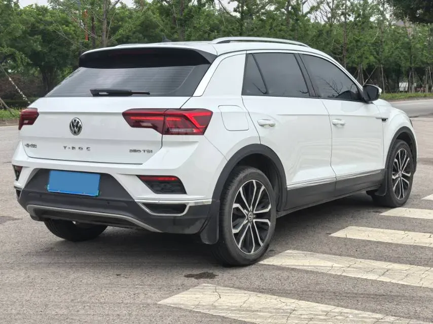 2020 Volkswagen T-Roc 1.4T 150HP L4 7DCT,autocango,china used car exporter,china ev exporter,chinese used car exporter,chinese used ev exporter