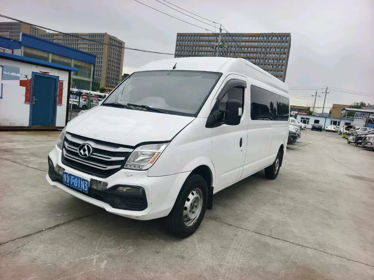 2018 MAXUS XinTu V80 2.5T 136HP L4 6MT,autocango,china used car exporter,china ev exporter,chinese used car exporter,chinese used ev exporter