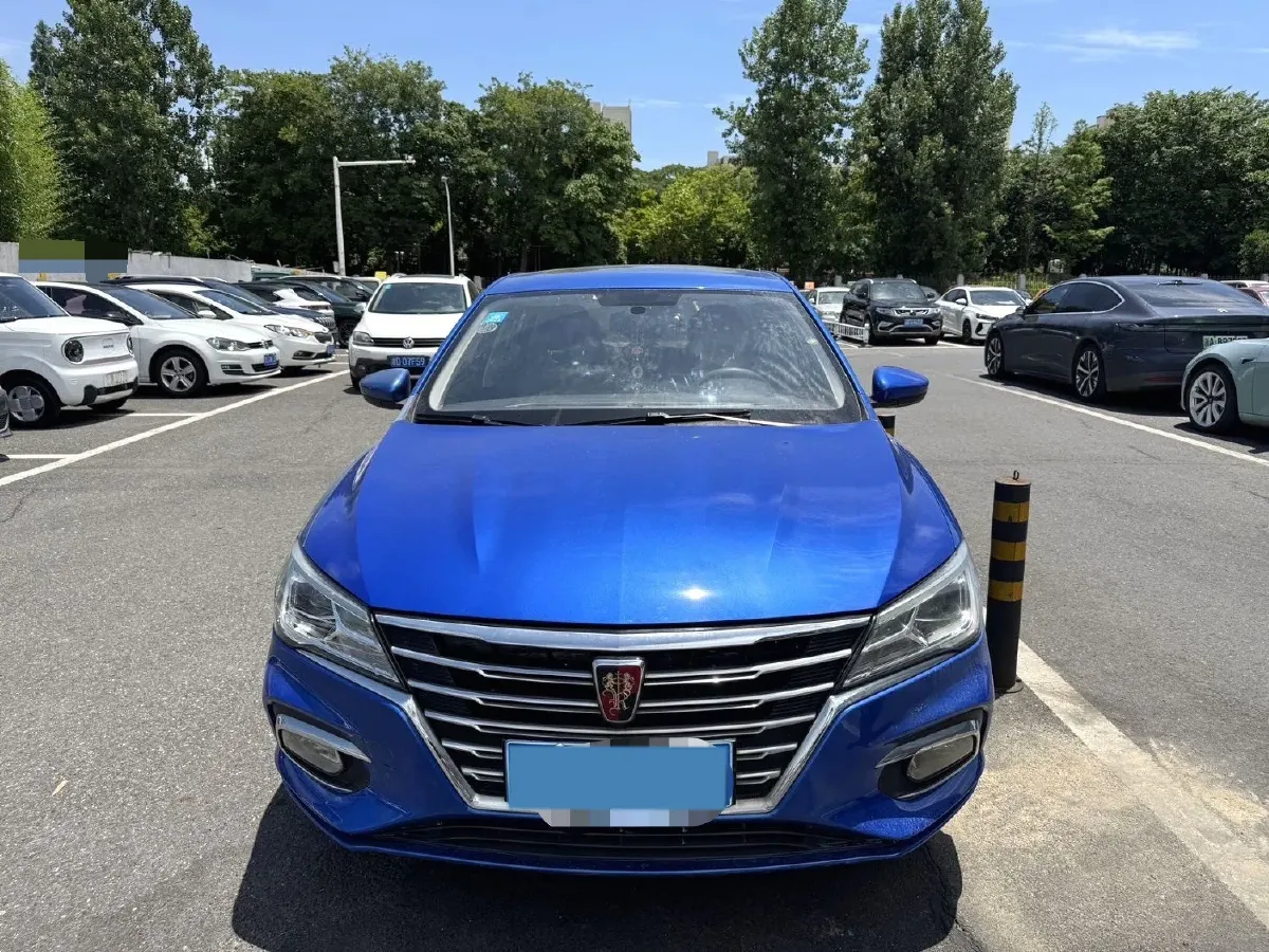 2019 Roewe i5 1.5L 120HP L4 5MT,autocango,china used car exporter,china ev exporter,chinese used car exporter,chinese used ev exporter
