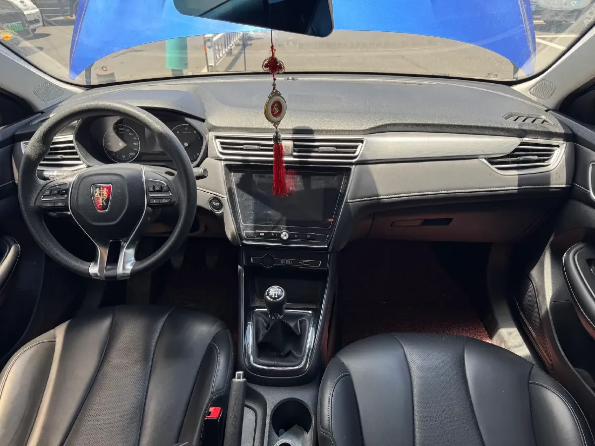 2019 Roewe i5 1.5L 120HP L4 5MT,autocango,china used car exporter,china ev exporter,chinese used car exporter,chinese used ev exporter