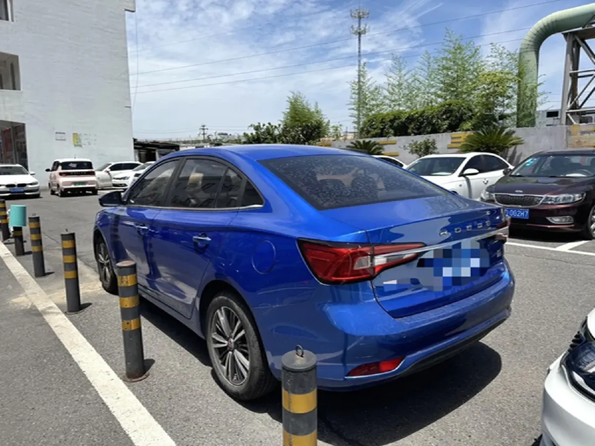 2019 Roewe i5 1.5L 120HP L4 5MT,autocango,china used car exporter,china ev exporter,chinese used car exporter,chinese used ev exporter