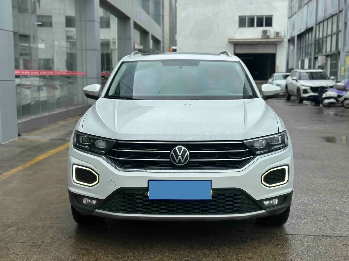 2021 Volkswagen T-Roc 1.4T 150HP L4 7DCT,autocango,china used car exporter,china ev exporter,chinese used car exporter,chinese used ev exporter