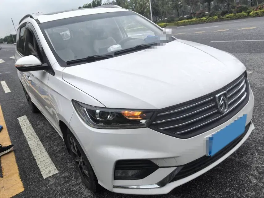 2018 BaoJun 360 1.5L 112HP L4 6MT,autocango,china used car exporter,china ev exporter,chinese used car exporter,chinese used ev exporter
