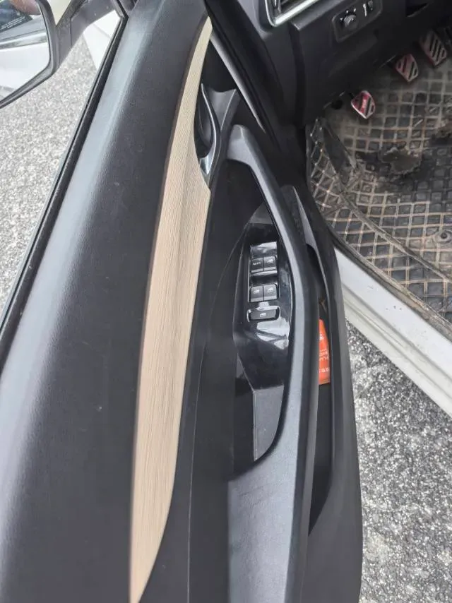 2018 BaoJun 360 1.5L 112HP L4 6MT,autocango,china used car exporter,china ev exporter,chinese used car exporter,chinese used ev exporter