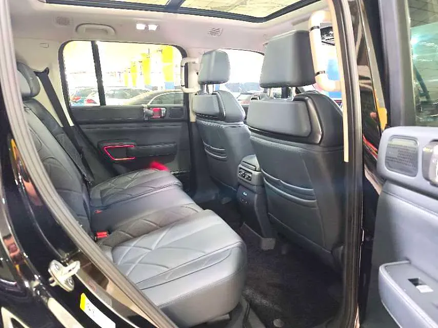 2023 FangChengBao Bao 5 1.5T 194HP L4 E-CVT PHEV 31.8KWH,autocango,china used car exporter,china ev exporter,chinese used car exporter,chinese used ev exporter