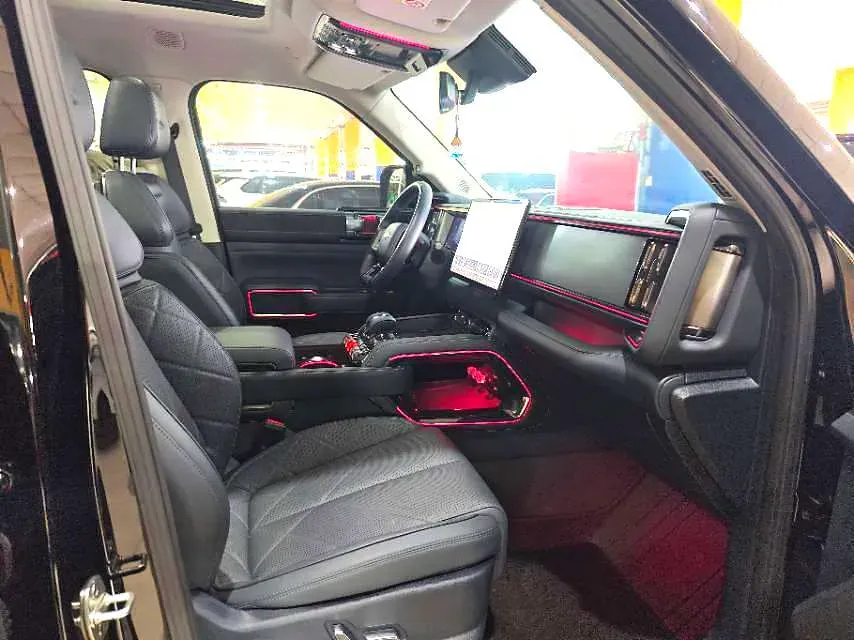 2023 FangChengBao Bao 5 1.5T 194HP L4 E-CVT PHEV 31.8KWH,autocango,china used car exporter,china ev exporter,chinese used car exporter,chinese used ev exporter