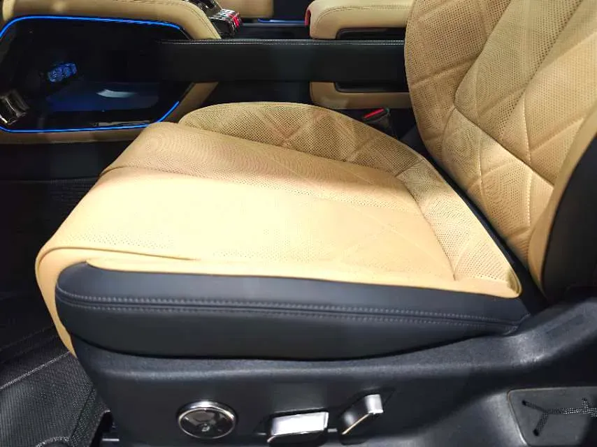 2023 FangChengBao Bao 5 1.5T 194HP L4 E-CVT PHEV 31.8KWH,autocango,china used car exporter,china ev exporter,chinese used car exporter,chinese used ev exporter