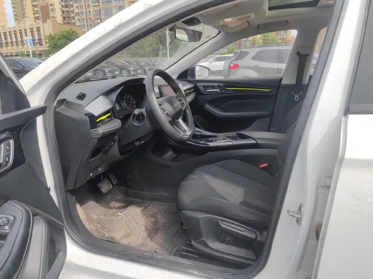 2021 Roewe i5 1.5L 120HP L4 CVT,autocango,china used car exporter,china ev exporter,chinese used car exporter,chinese used ev exporter