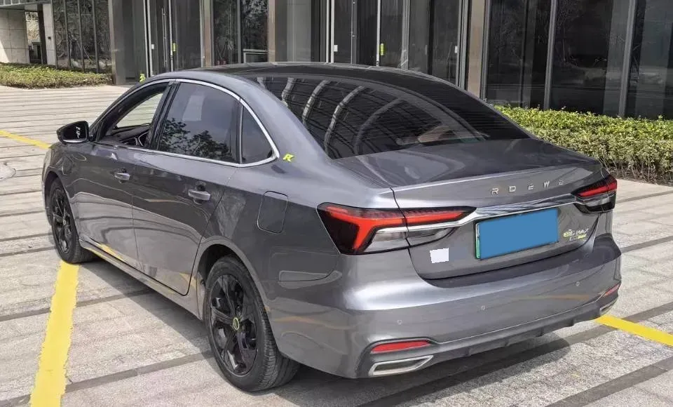 2021 Roewe i6 MAX 1.5T 169HP L4 AMT PHEV,autocango,china used car exporter,china ev exporter,chinese used car exporter,chinese used ev exporter
