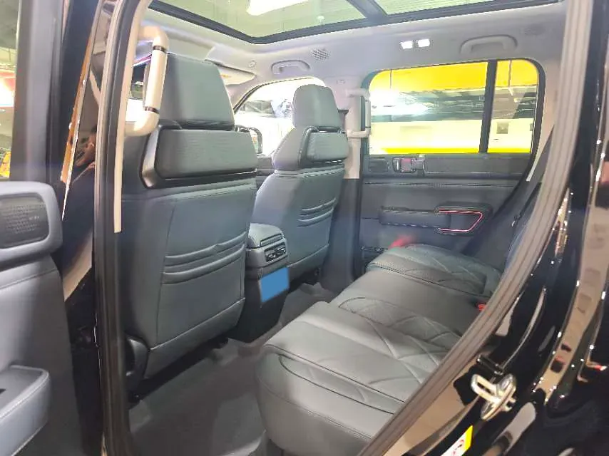 2023 FangChengBao Bao 5 1.5T 194HP L4 E-CVT PHEV 31.8KWH,autocango,china used car exporter,china ev exporter,chinese used car exporter,chinese used ev exporter