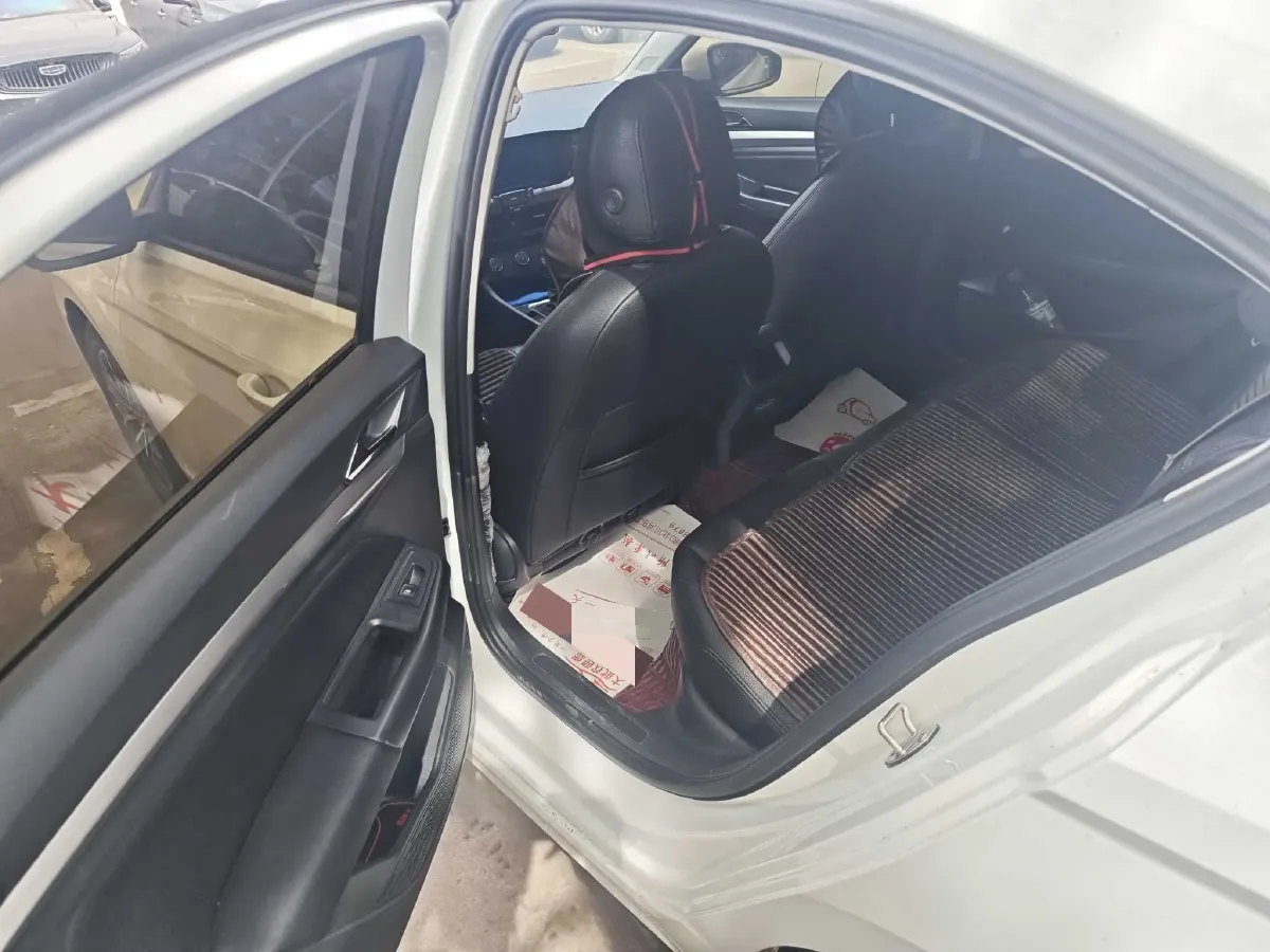 2021 Volkswagen Bora 1.5L 113HP L4 6AT,autocango,china used car exporter,china ev exporter,chinese used car exporter,chinese used ev exporter