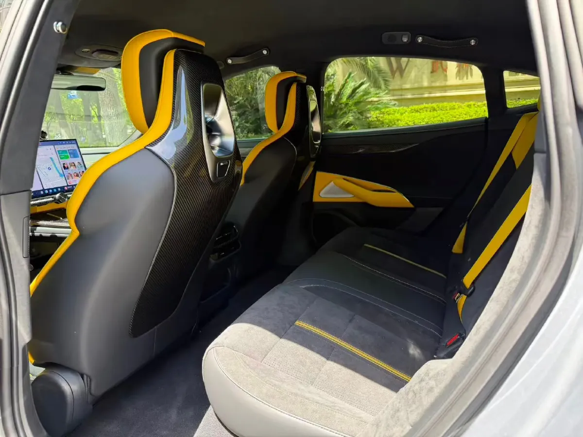 2025 MI SU7 Ultra BEV 93.7KWH,autocango,china used car exporter,china ev exporter,chinese used car exporter,chinese used ev exporter