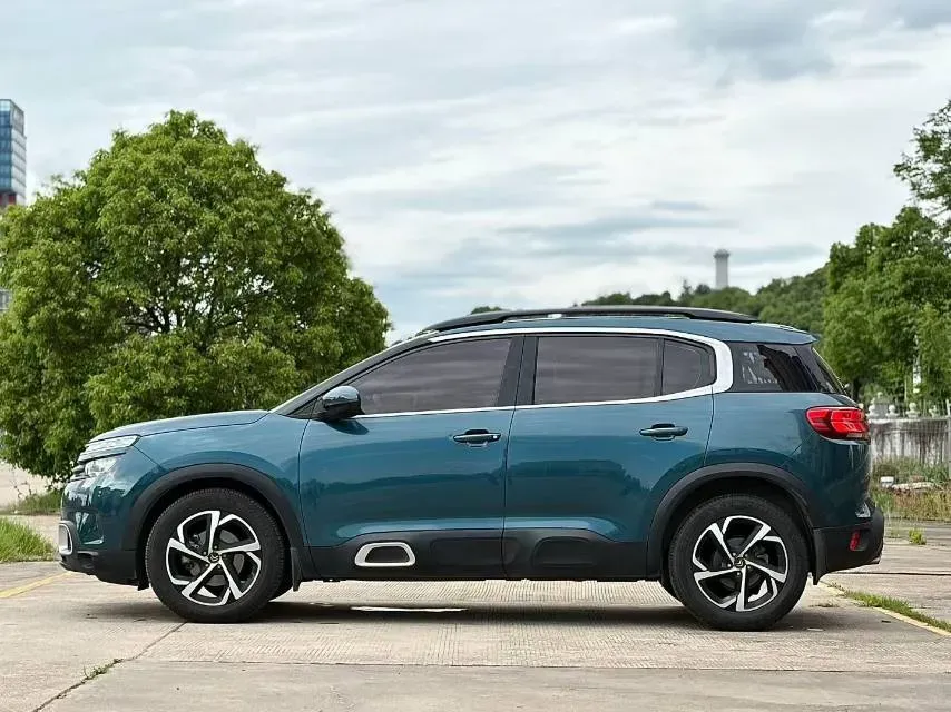 2019 Citroen C5 Aircross 1.6T 167HP L4 6AT,autocango,china used car exporter,china ev exporter,chinese used car exporter,chinese used ev exporter