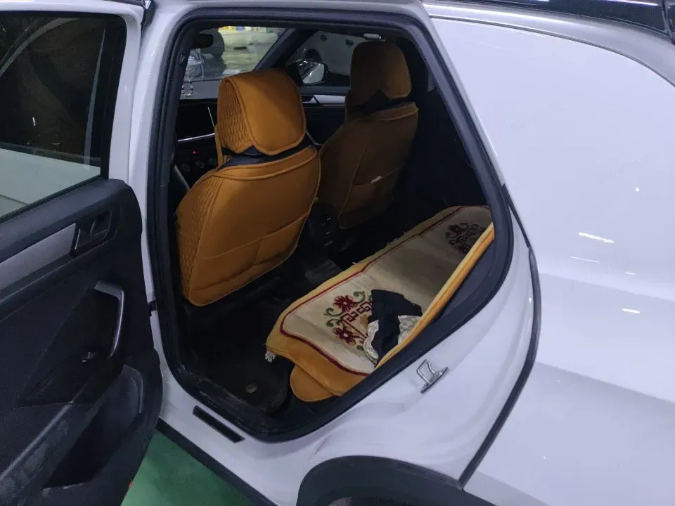 2022 Volkswagen T-Roc 1.4T 150HP L4 7DCT,autocango,china used car exporter,china ev exporter,chinese used car exporter,chinese used ev exporter