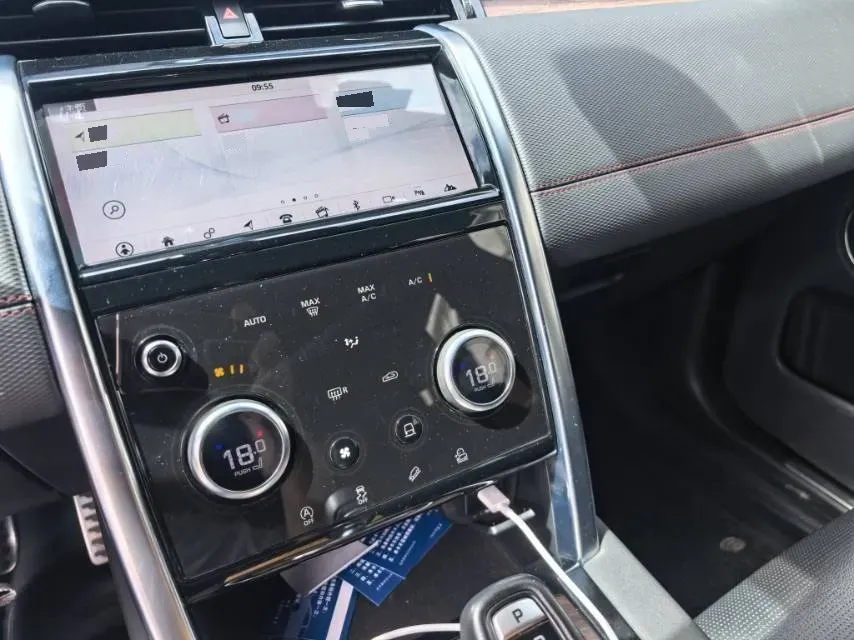 2020 Land Rover Discovery Sport 2.0T 249HP L4 9AT,autocango,china used car exporter,china ev exporter,chinese used car exporter,chinese used ev exporter