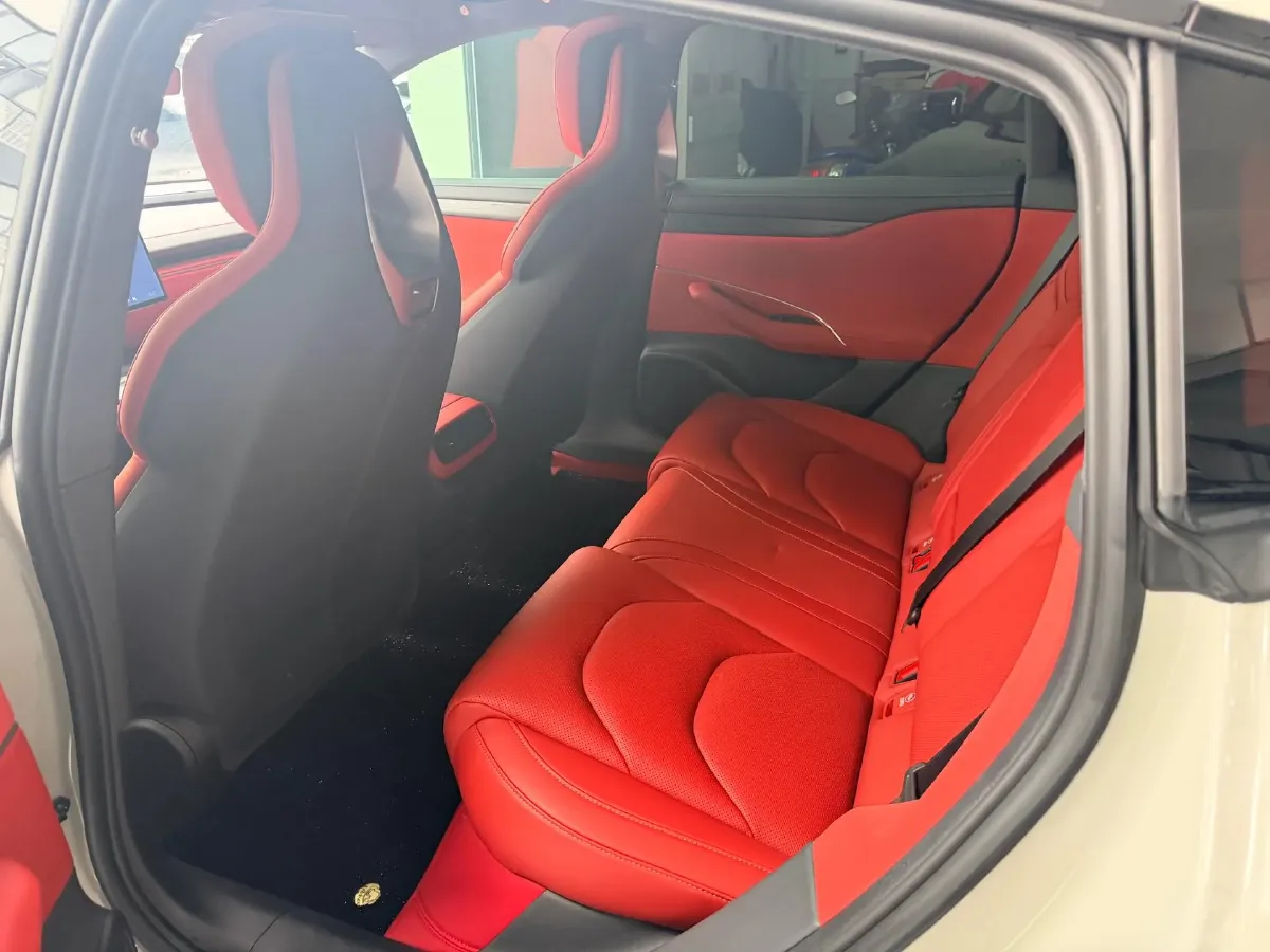 2024 MI SU7 BEV 94.3KWH,autocango,china used car exporter,china ev exporter,chinese used car exporter,chinese used ev exporter