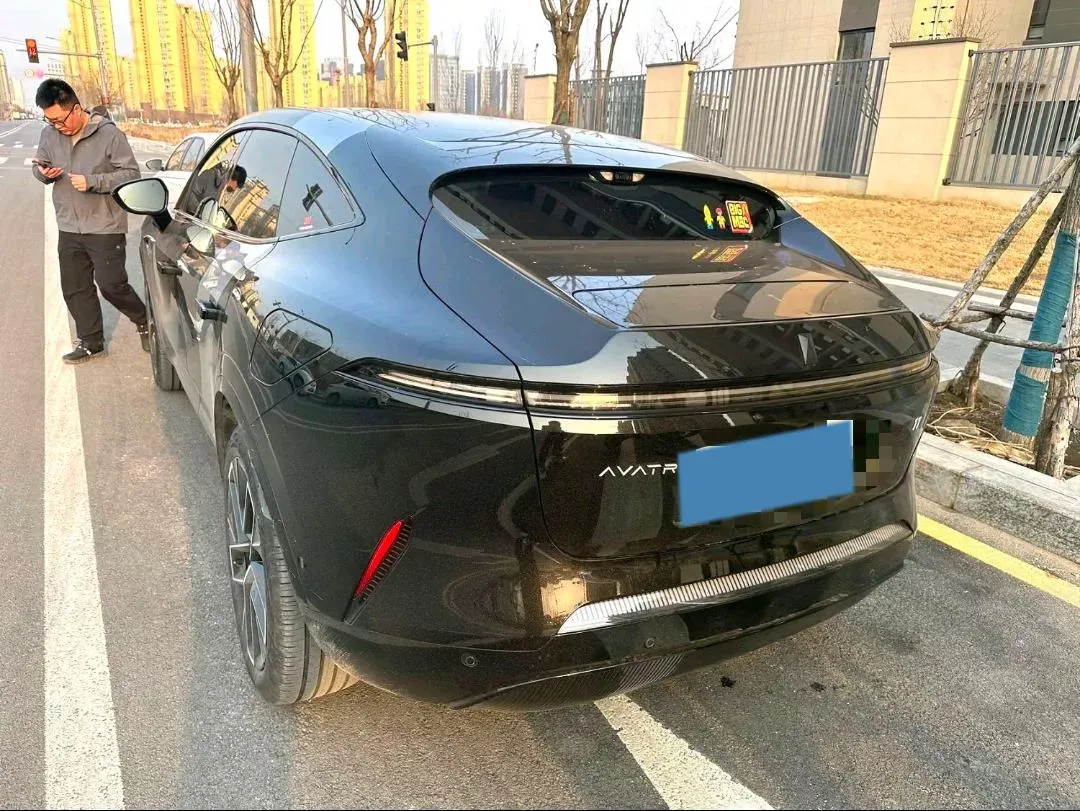 2025 Avatr 11 1.5T 156HP L4 REEV 39.05KWH,autocango,china used car exporter,china ev exporter,chinese used car exporter,chinese used ev exporter