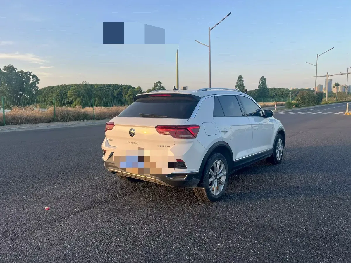 2021 Volkswagen T-Roc 1.4T 150HP L4 7DCT,autocango,china used car exporter,china ev exporter,chinese used car exporter,chinese used ev exporter