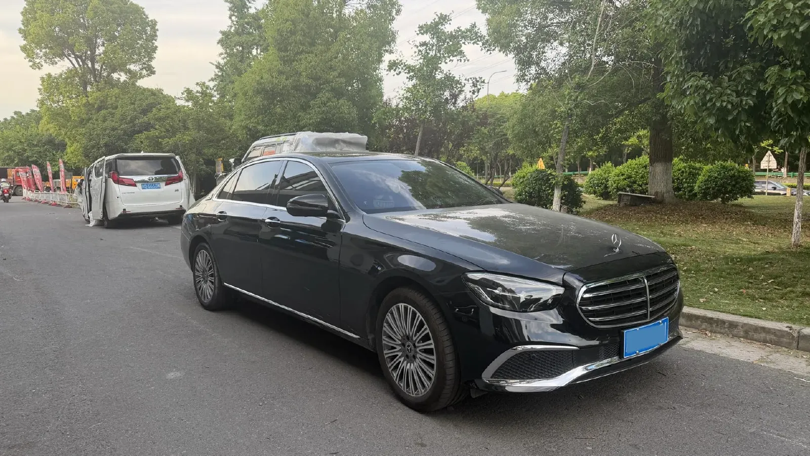 2022 Mercedes-Benz E Class 2.0T 258HP L4 9AT,autocango,china used car exporter,china ev exporter,chinese used car exporter,chinese used ev exporter