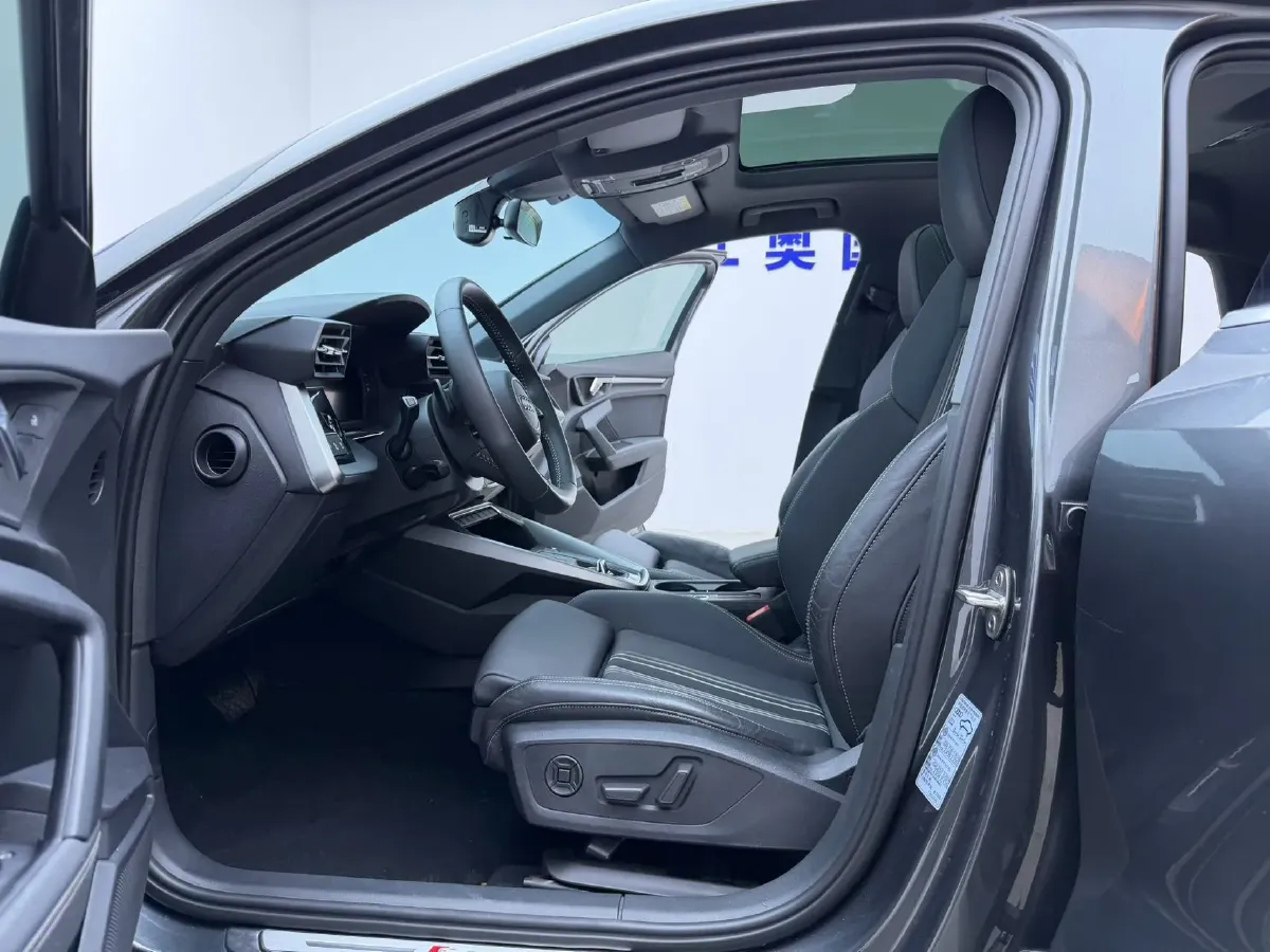 2021 Audi A3 1.4T 150HP L4 7DCT,autocango,china used car exporter,china ev exporter,chinese used car exporter,chinese used ev exporter