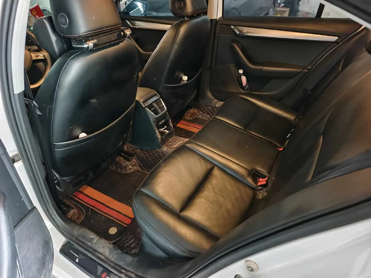 2019 Skoda Octavia 1.5L 116HP L4 6AT,autocango,china used car exporter,china ev exporter,chinese used car exporter,chinese used ev exporter