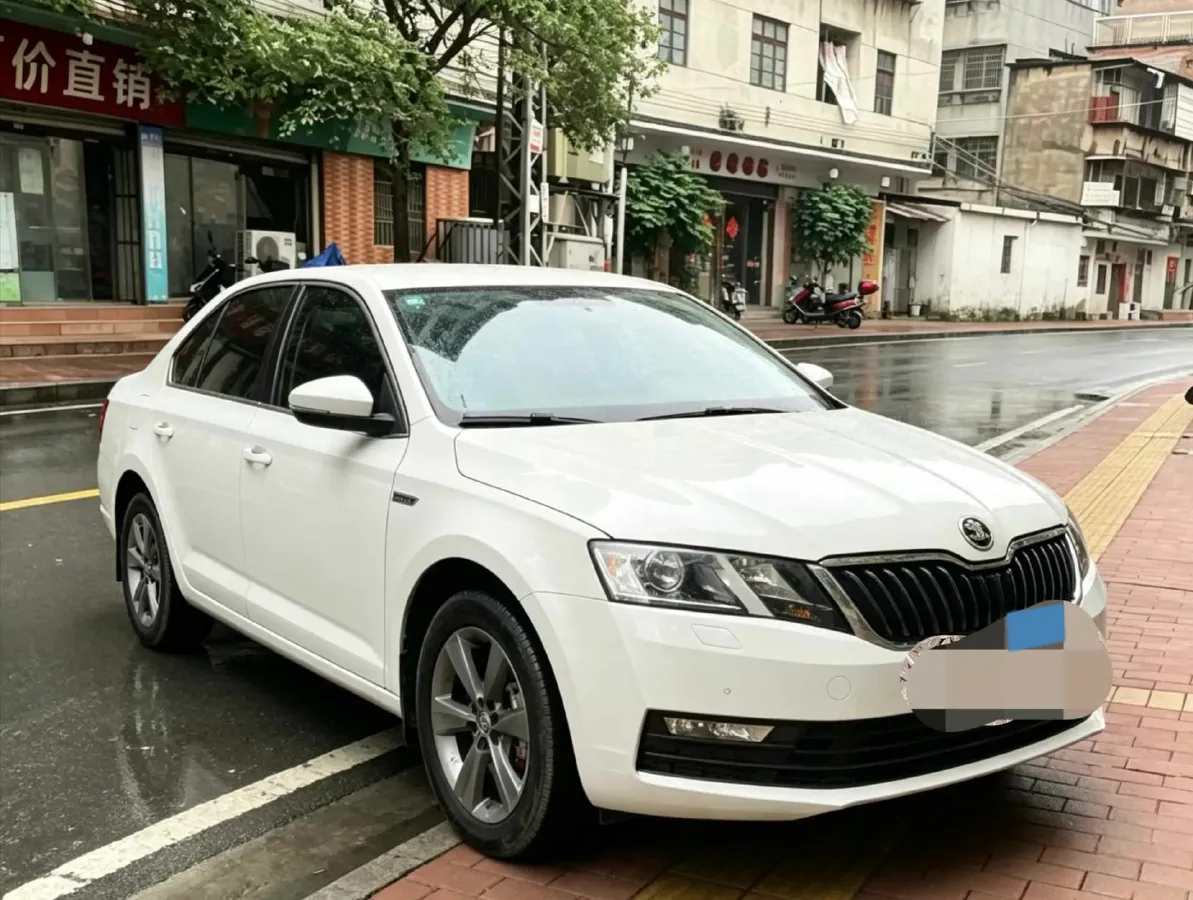 2019 Skoda Octavia 1.5L 116HP L4 6AT,autocango,china used car exporter,china ev exporter,chinese used car exporter,chinese used ev exporter