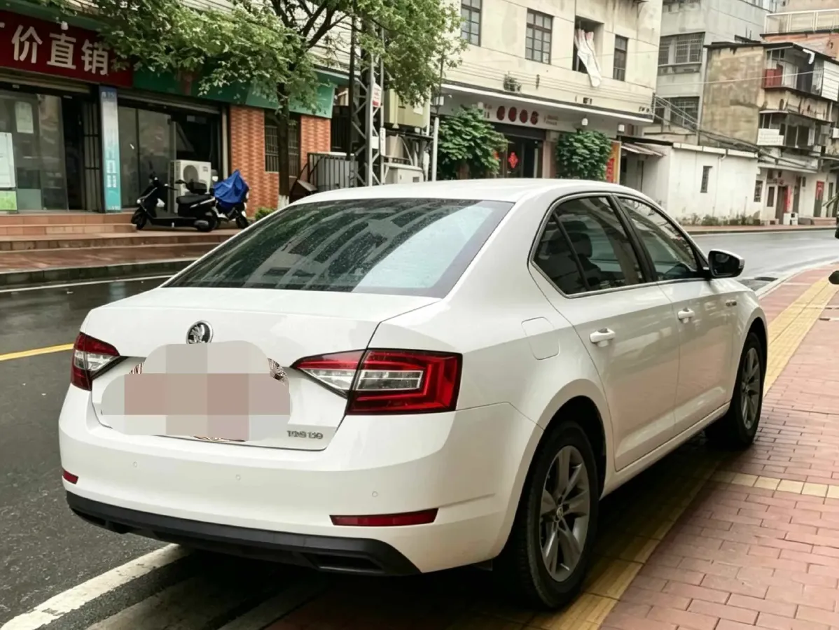 2019 Skoda Octavia 1.5L 116HP L4 6AT,autocango,china used car exporter,china ev exporter,chinese used car exporter,chinese used ev exporter