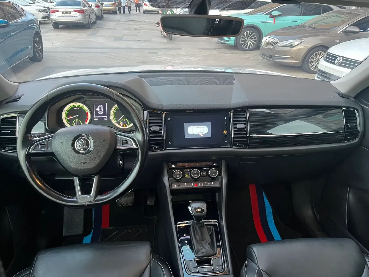 2018 Skoda Kodiak 2.0T 186HP L4 7DCT,autocango,china used car exporter,china ev exporter,chinese used car exporter,chinese used ev exporter