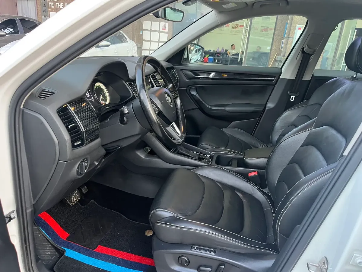 2018 Skoda Kodiak 2.0T 186HP L4 7DCT,autocango,china used car exporter,china ev exporter,chinese used car exporter,chinese used ev exporter