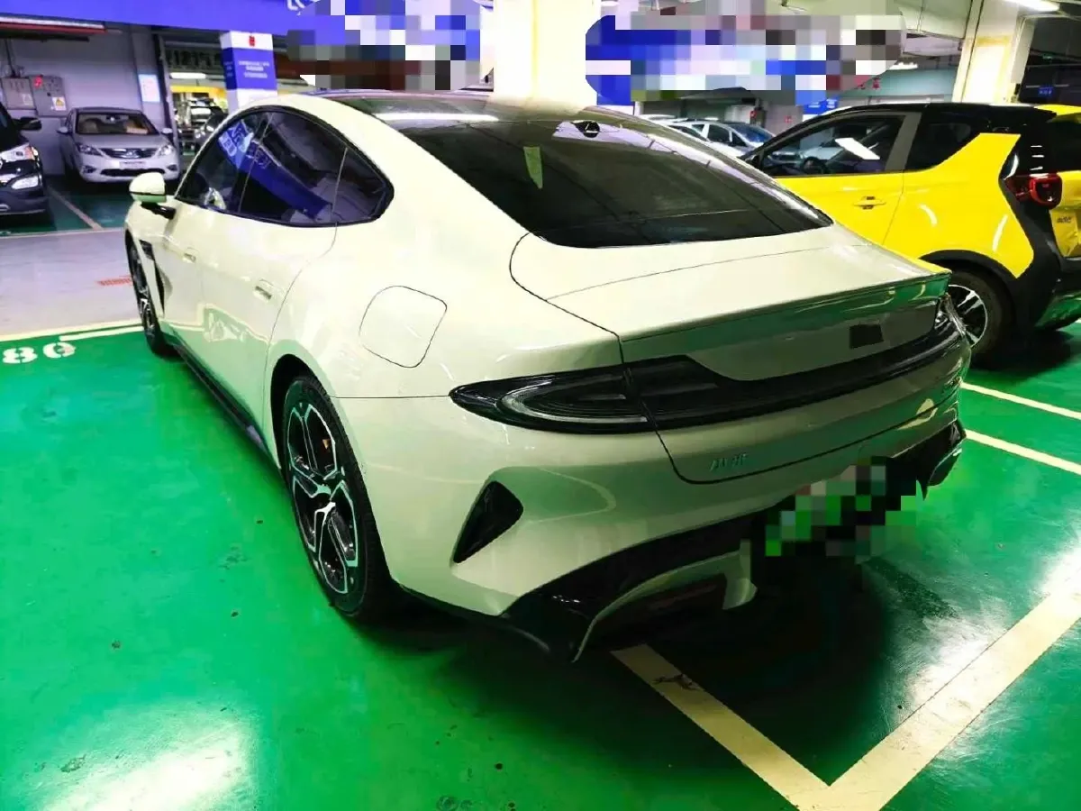 2024 MI SU7 BEV 101KWH,autocango,china used car exporter,china ev exporter,chinese used car exporter,chinese used ev exporter