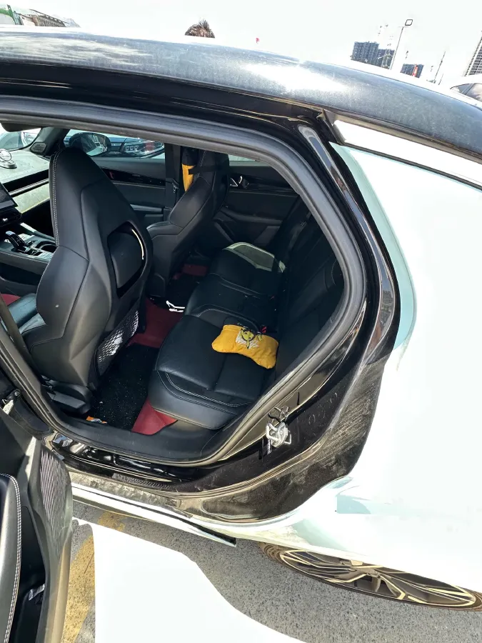 2023 MAXUS G50 1.5T 181HP L4 7DCT,autocango,china used car exporter,china ev exporter,chinese used car exporter,chinese used ev exporter