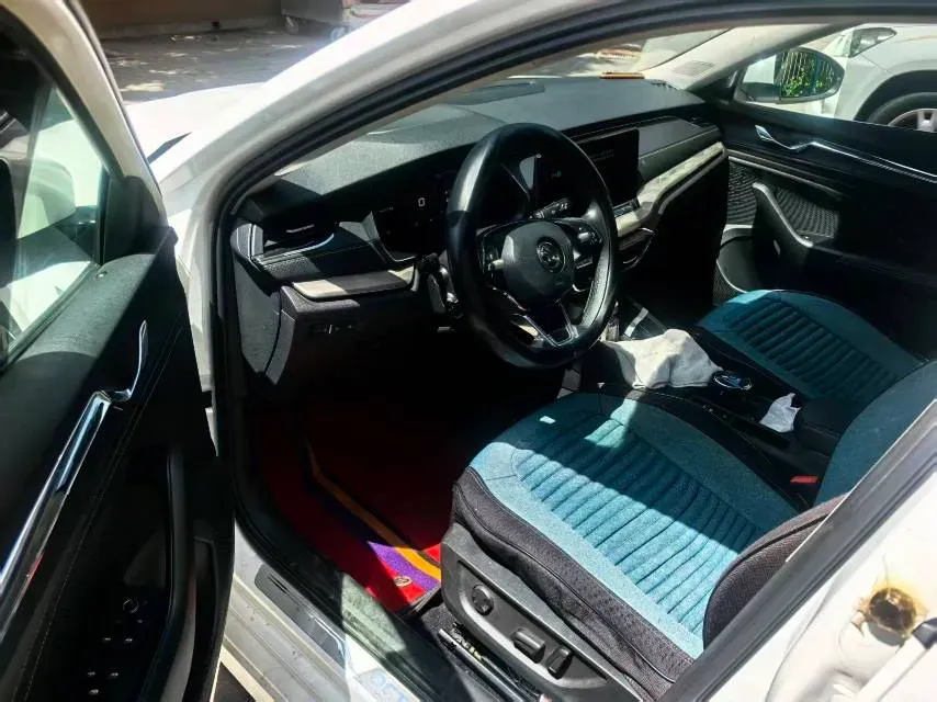2021 Skoda Octavia 1.4T 150HP L4 7DCT,autocango,china used car exporter,china ev exporter,chinese used car exporter,chinese used ev exporter