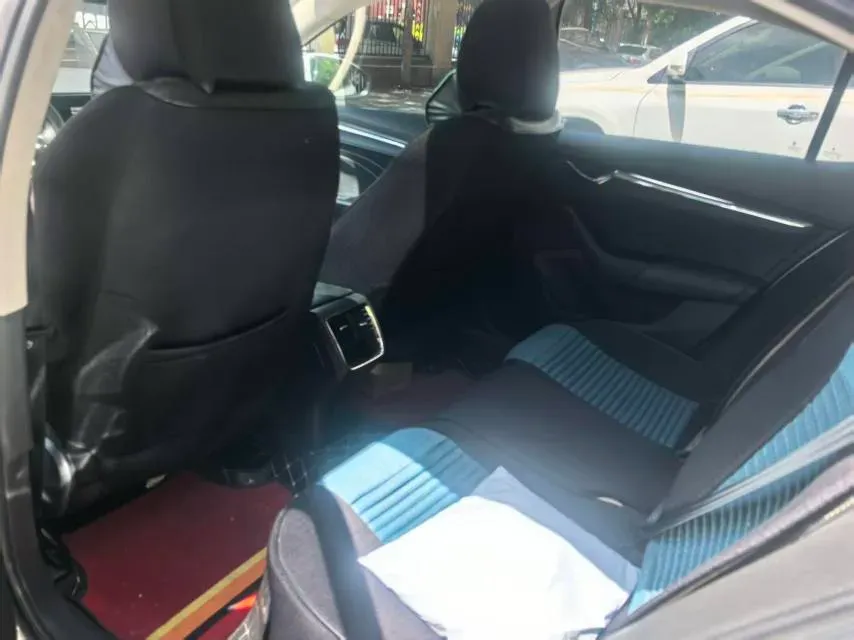 2021 Skoda Octavia 1.4T 150HP L4 7DCT,autocango,china used car exporter,china ev exporter,chinese used car exporter,chinese used ev exporter
