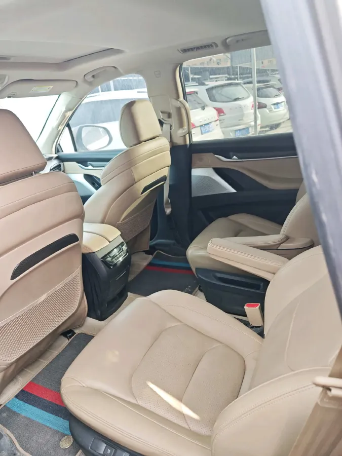 2017 MAXUS D90 2.0T 224HP L4 6AT,autocango,china used car exporter,china ev exporter,chinese used car exporter,chinese used ev exporter