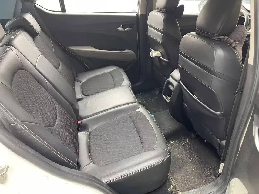 2016 BaoJun 730 1.5L 112HP L4 5MT,autocango,china used car exporter,china ev exporter,chinese used car exporter,chinese used ev exporter
