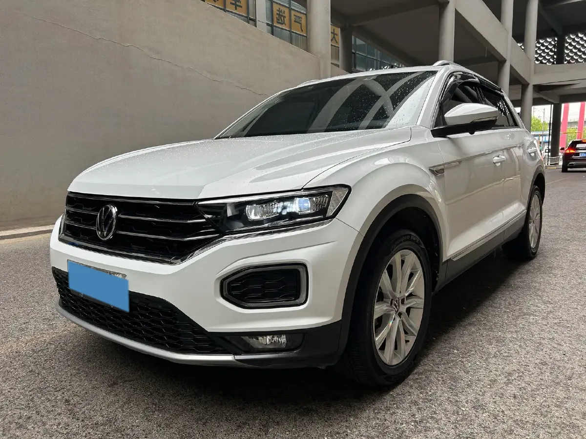 2022 Volkswagen T-Roc 1.4T 150HP L4 7DCT,autocango,china used car exporter,china ev exporter,chinese used car exporter,chinese used ev exporter