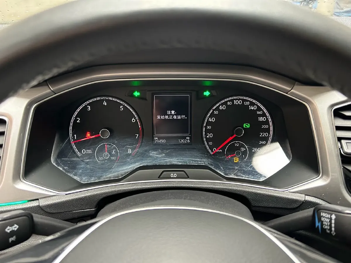 2022 Volkswagen T-Roc 1.4T 150HP L4 7DCT,autocango,china used car exporter,china ev exporter,chinese used car exporter,chinese used ev exporter