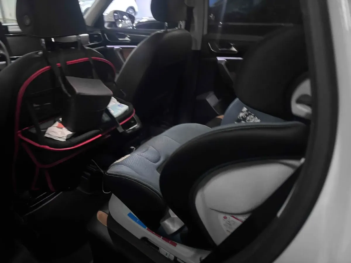 2019 MINI CLUBMAN 1.5T 102HP L3 6AT,autocango,china used car exporter,china ev exporter,chinese used car exporter,chinese used ev exporter