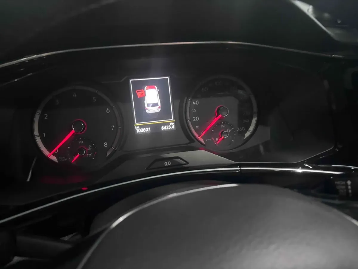 2019 MINI CLUBMAN 1.5T 102HP L3 6AT,autocango,china used car exporter,china ev exporter,chinese used car exporter,chinese used ev exporter