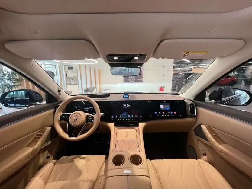 2025 HIMA AITO M8 REEV 160HP REEV 37KWH,autocango,china used car exporter,china ev exporter,chinese used car exporter,chinese used ev exporter