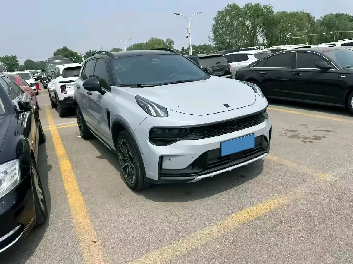 2022 Isuzu Mu-X 2.0T 220HP L4 8AT,autocango,china used car exporter,china ev exporter,chinese used car exporter,chinese used ev exporter
